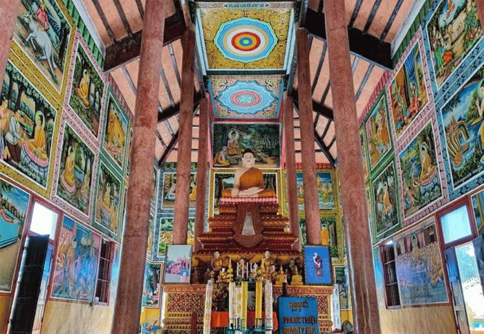 Khám phá chùa Phù Ly với kiến trúc độc đáo, đặc trưng của người Khmer