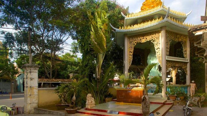 Thăm quan Linh Sơn Cổ Tự - Ngôi chùa có tuổi đời lâu nhất ở Vũng Tàu