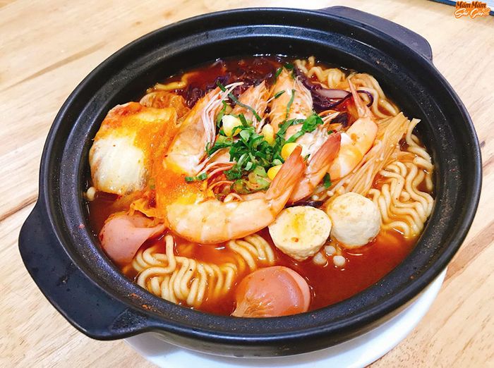 Top 7 nhà hàng mì cay tại Vĩnh Long với chất lượng và giá cả phải chăng