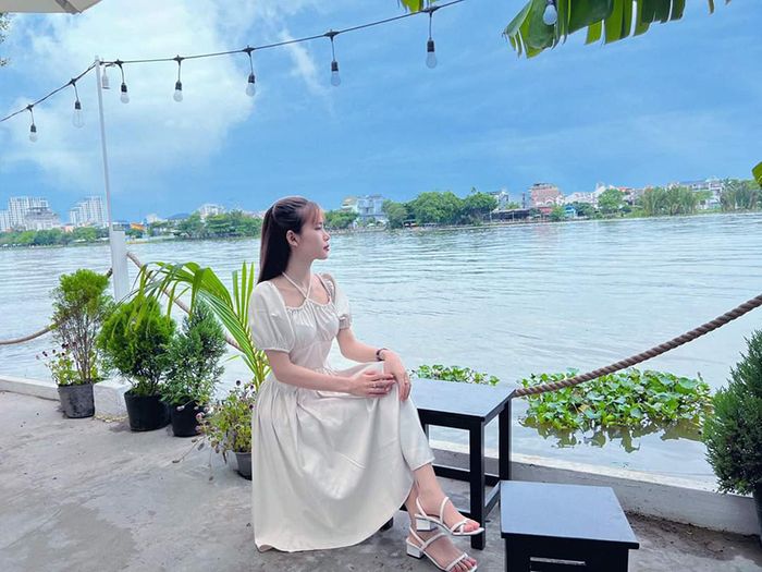 Top 9 quán cafe bờ sông có view đẹp nhất Sài Gòn (phần 7)