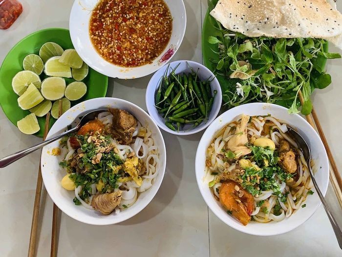 Chợ bà Hoa, nơi lưu giữ hương vị đặc sản miền Trung giữa trung tâm Sài Gòn 8