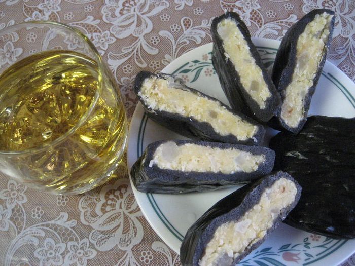 Bánh gai Tứ Trụ - Đặc sản tiến vua nổi tiếng