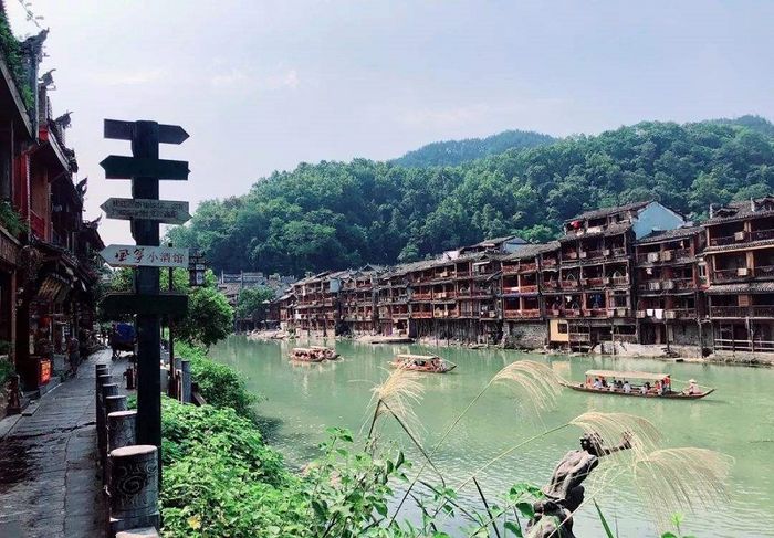 Phượng Hoàng Cổ Trấn đậm chất văn hóa Trung Hoa cổ đại