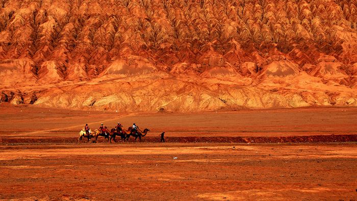 Mê mẩn với vẻ đẹp huyền ảo của Tân Cương, như trong những câu chuyện cổ tích
