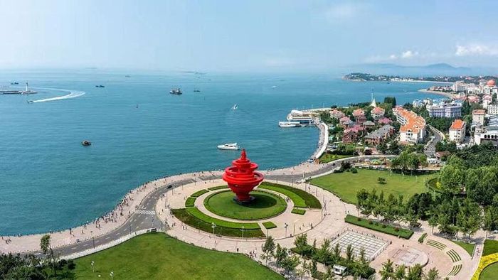 Thanh Đảo Trung Quốc, được biết đến với bãi biển bên bờ biển Sơn Đông