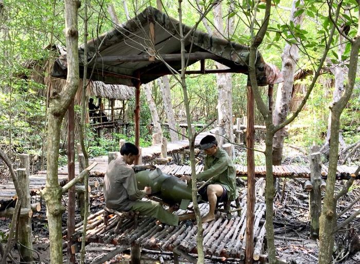 Trải nghiệm một ngày tuyệt vời tại Hoa Quả Sơn 7 khi đến Đảo Khỉ Cần Giờ.