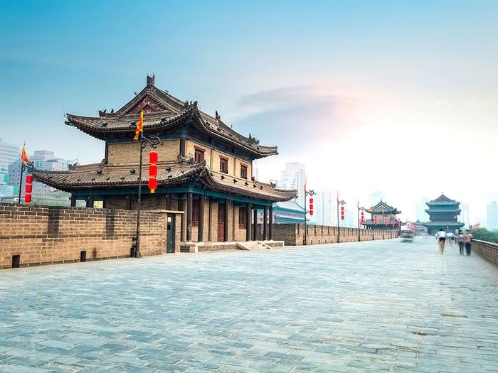 Phủ Khai Phong vẫn tiếp tục mang trong mình vẻ đẹp độc đáo của kiến trúc Đông và Tây giao hòa.