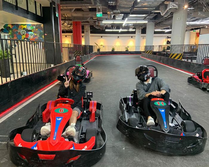 Trải nghiệm đua xe Go Kart cực đã cho nhóm mê tốc độ