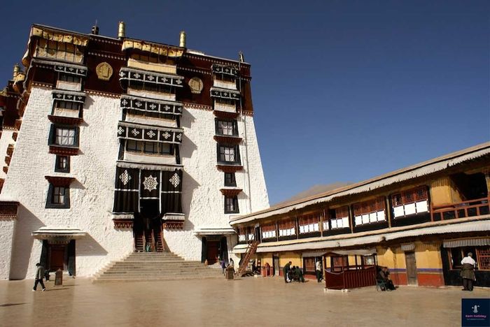 Cung điện Potala, biểu tượng văn hóa Phật giáo ở Tây Tạng 13