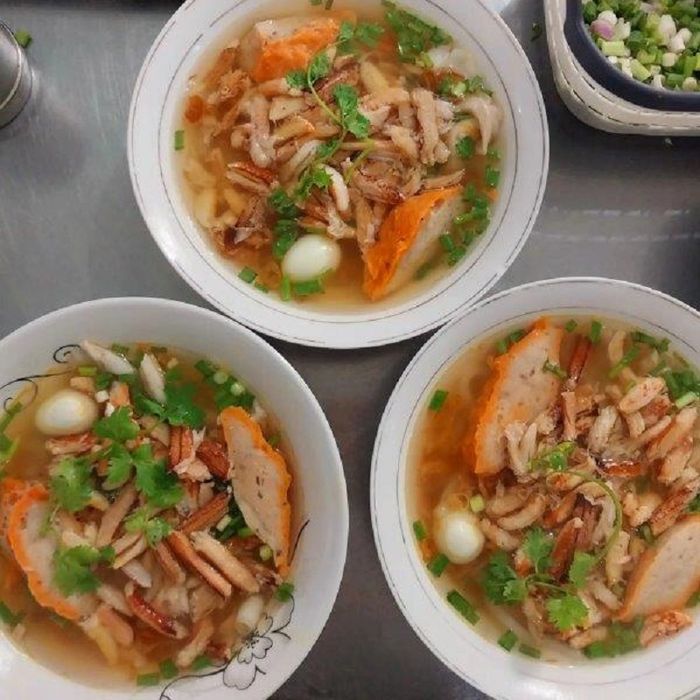 Top 10 quán bánh canh ghẹ Vũng Tàu bình dân và đông khách 9