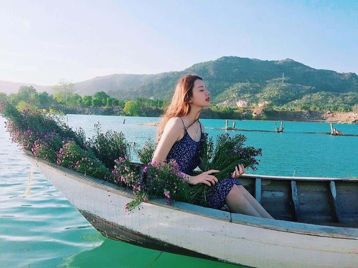 Hồ Đá Xanh Vũng Tàu: Nơi sống ảo thu hút vạn người mê 4
