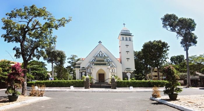 Khám phá danh sách top 6 nhà thờ đẹp mê hồn ở Vũng Tàu 3