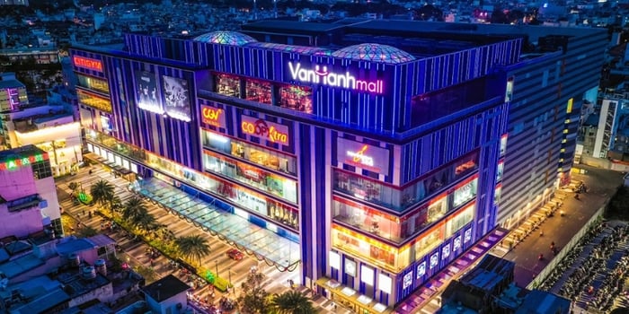 Đánh giá toàn diện Vạn Hạnh Mall để khám phá những điều thú vị