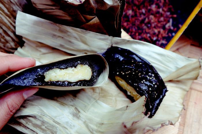 Bánh gai Tứ Trụ - Đặc sản tiến vua nổi tiếng