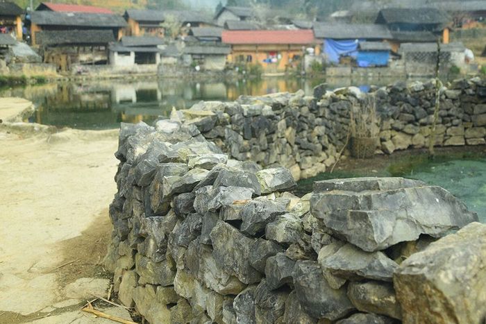 Tổng cộng có 4 khu nhà cổ ở Hà Giang với vẻ đẹp êm đềm, đậm chất thơ.