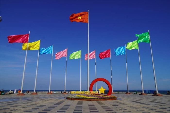 Quảng trường Vũng Tàu, nơi hòa mình vào làn gió biển sôi động 2