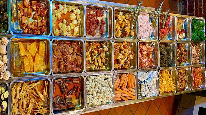 Top 5 địa chỉ ăn buffet ở Vĩnh Long hấp dẫn và chất lượng nhất 10