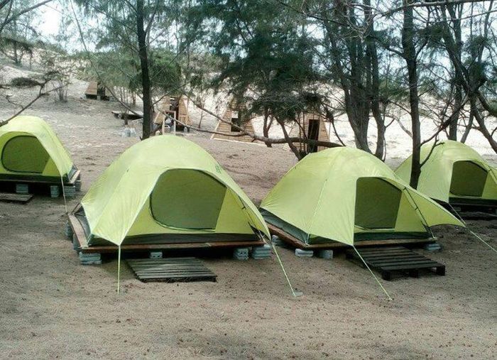 Khám phá đầy đủ thông tin về 10 điểm cắm trại tại Vũng Tàu với chất lượng không thua kém nước cất.