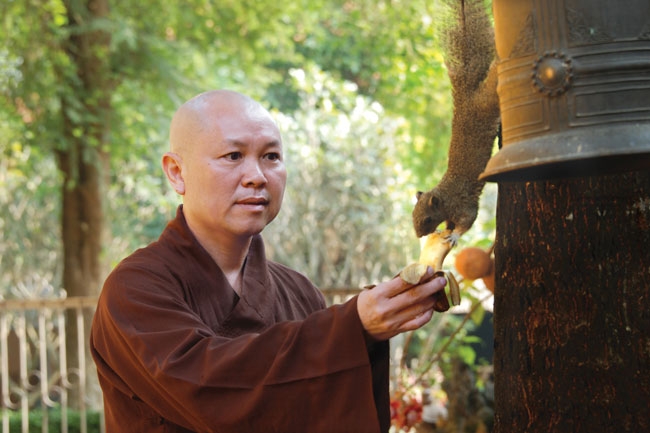 Chùa Hoằng Pháp - Nơi linh thiêng gắn bó với tâm hồn Sài Gòn 4