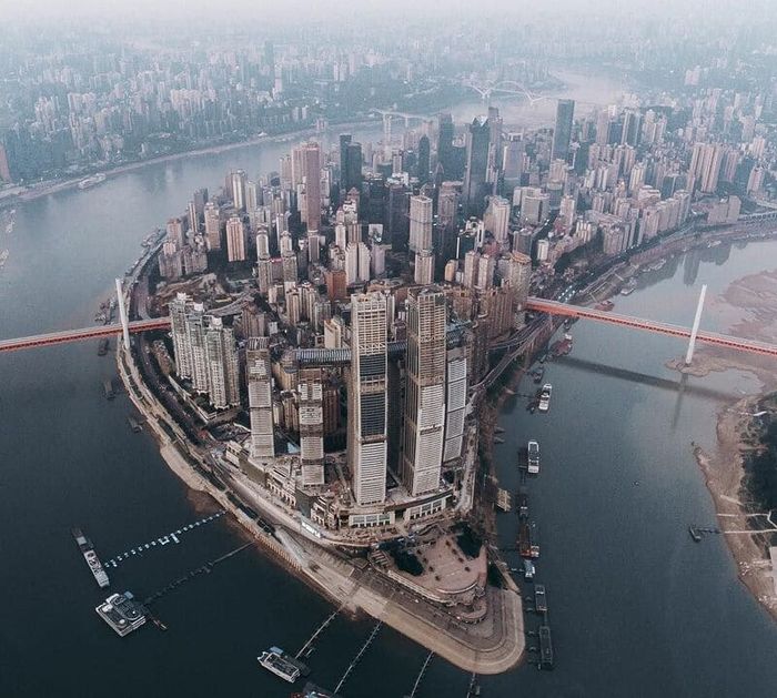 Trùng Khánh, 'thành phố sương mù', với hệ thống giao thông hàng đầu thế giới.