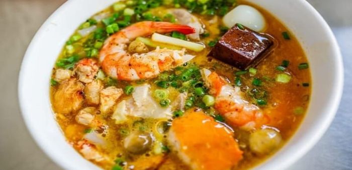 Quảng trường Vũng Tàu, điểm tập trung sự sống sôi động bên bờ biển 8