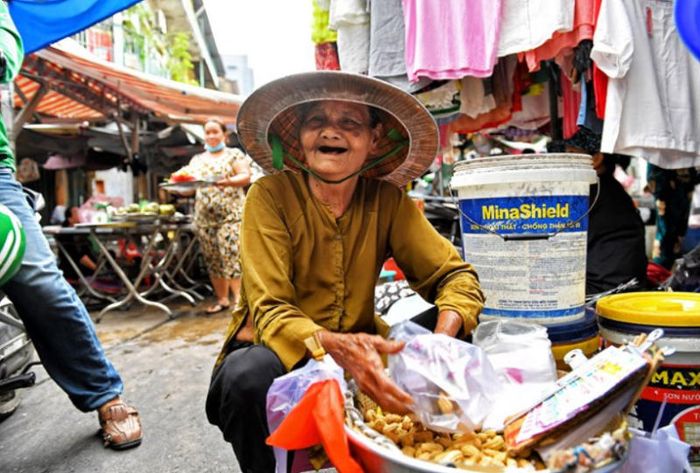 Thăm chợ Phùng Hưng, một địa điểm có niên đại gần trăm năm ở Sài Gòn