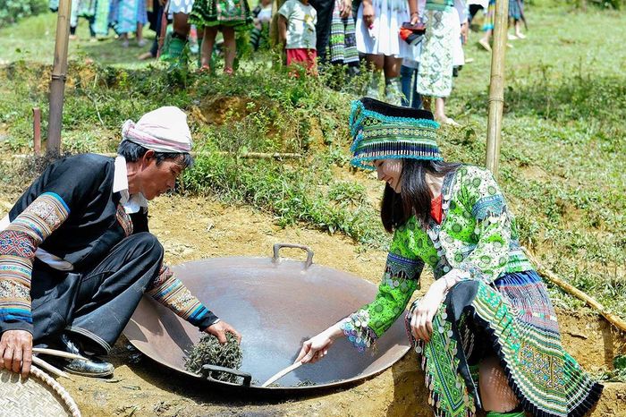 Kinh nghiệm du lịch Suối Giàng để khám phá cảnh đẹp tuyệt vời nhất.