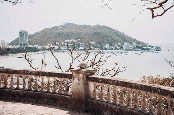 Bạch Dinh Vũng Tàu - Biểu tượng lịch sử và lý do khiến giới trẻ đến Vũng Tàu không thể bỏ qua.