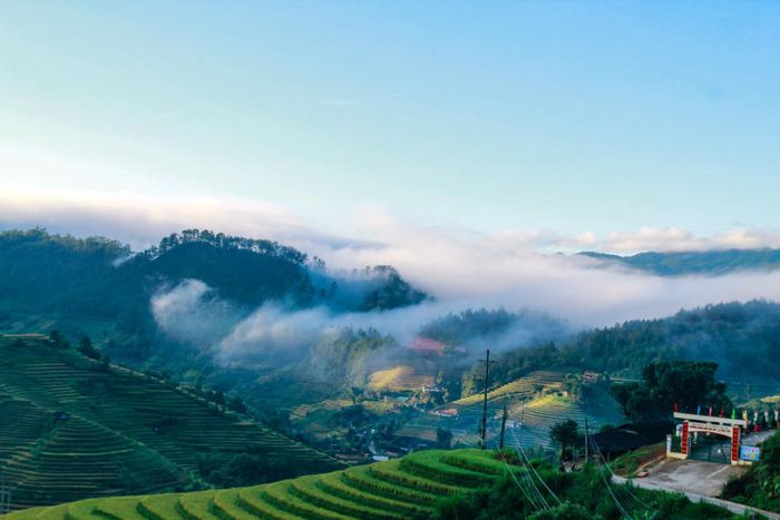 Xuất phát khám phá Mù Cang Chải trong mùa lúa chín vàng