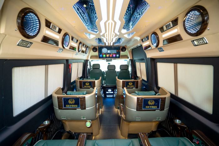 Di chuyển đến Vũng Tàu không bao giờ dễ dàng như với top 9 xe Limousine chất lượng này.