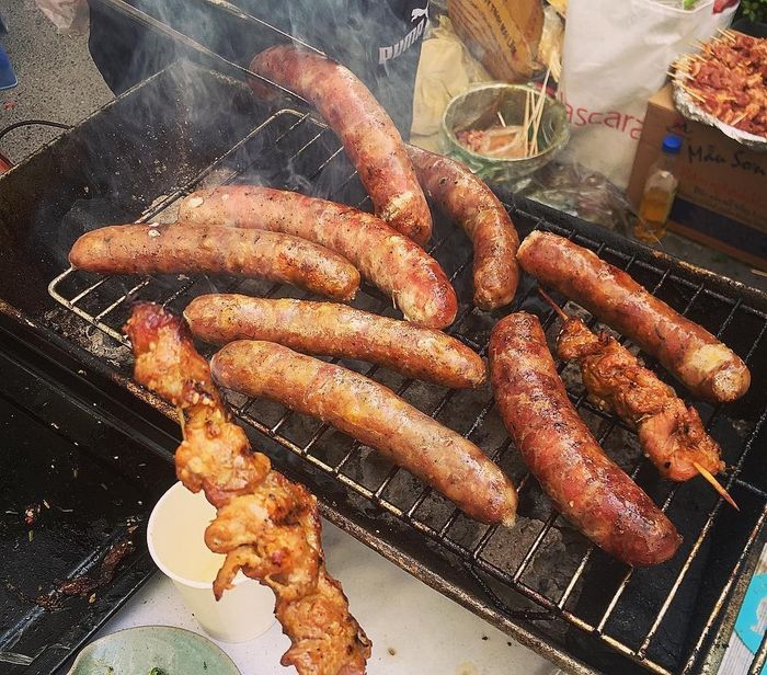 Lạp xưởng Yên Bái - Một trong những món ngon hàng đầu của vùng cao 4