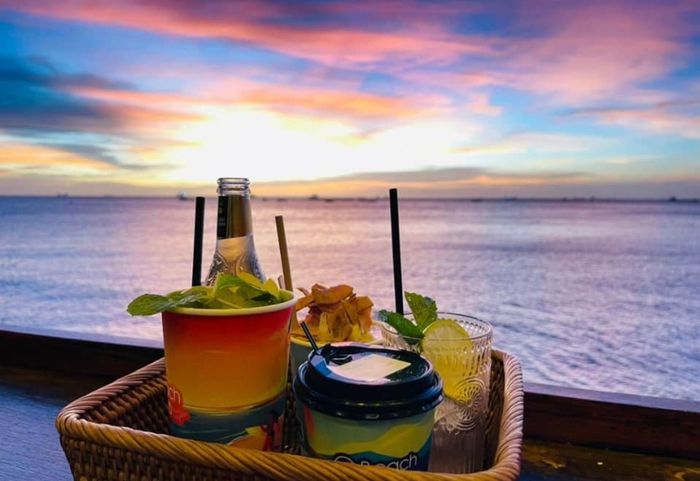 Beach Stop Lounge & Cafe, trải nghiệm hoàng hôn lãng mạn ở Vũng Tàu 11
