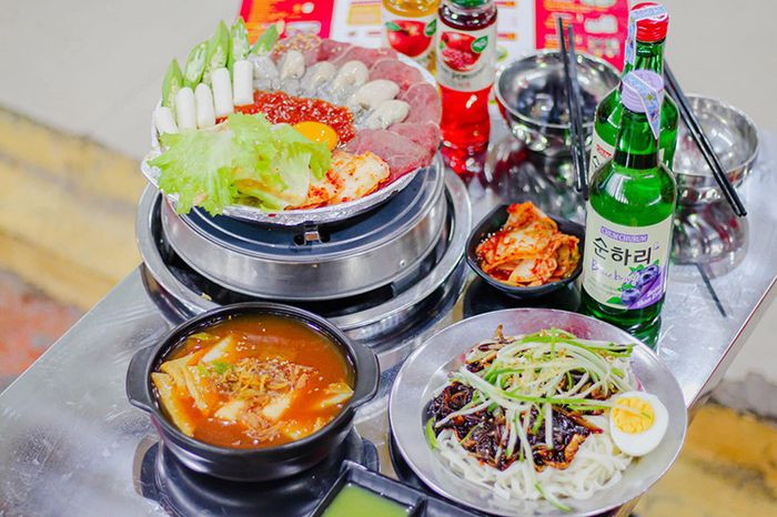 Top 8 quán lẩu tokbokki Sài Gòn theo phong cách Hàn Quốc
