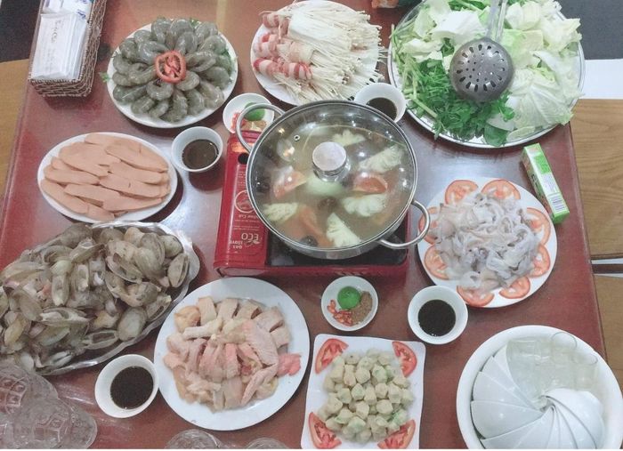 Thưởng thức bữa ăn và ngắm view sông tại Nhà hàng Thuyền Chài 16 là một trải nghiệm tuyệt vời