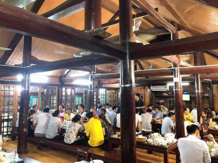 Tư vấn cho người yêu ẩm thực: Danh sách top 20 nhà hàng Yên Bái không thể bỏ qua 3