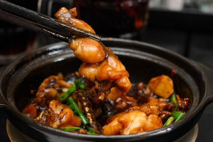Hãy đến thưởng thức món Cháo Ếch Singapore tại Quán Niêu – Cháo Ếch Singapore