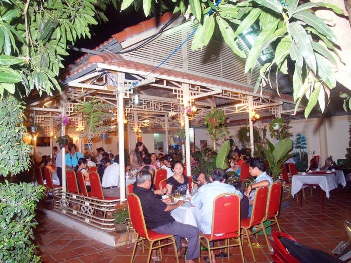 Vườn Phố - Thưởng thức ẩm thực ngon ở Vũng Tàu trong không gian thân quen, bình dị 4