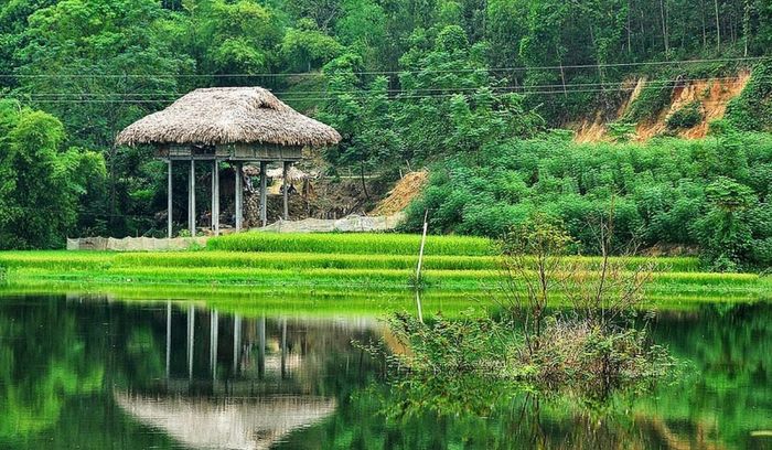 Khám phá sự độc đáo của Bản văn hóa Ngòi Tu 2