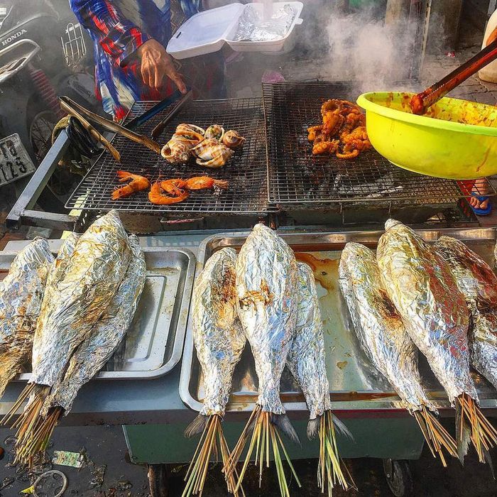 Một ngày sống như dân bản địa, thưởng thức ẩm thực đường phố Vũng Tàu
