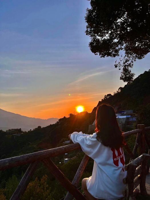 Hòa mình vào không gian thơ mộng của Tà Xùa như trong một bộ phim điện ảnh.