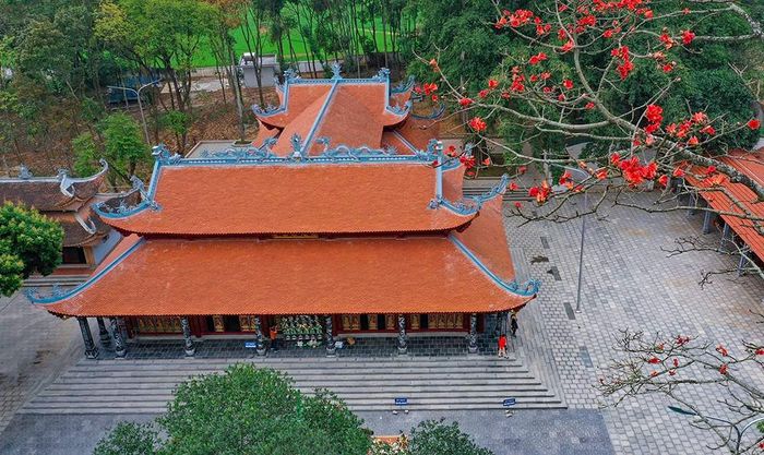 Nguồn cảm hứng từ Đền Mẫu Đông Cuông - Nơi thắp sáng đức tin và lòng kính mến dành cho Mẫu ở Yên Bái 2