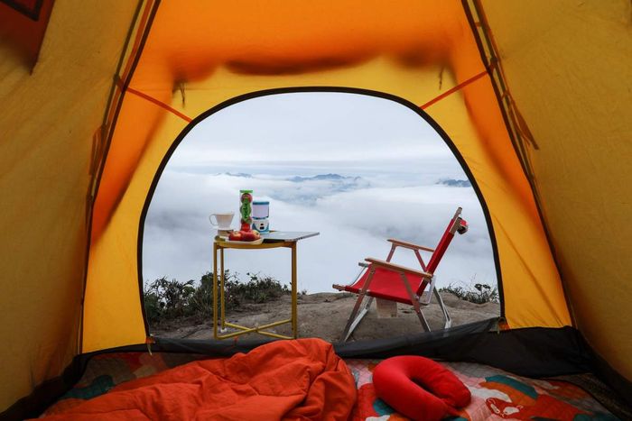 Vươn lên đỉnh sống lưng khủng long và vượt qua đỉnh mây Tà Xùa 6