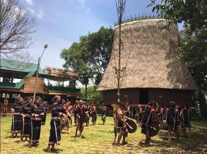 Top 10 điểm du lịch Pleiku đầy ấn tượng với vẻ đẹp hoang sơ của đại ngàn