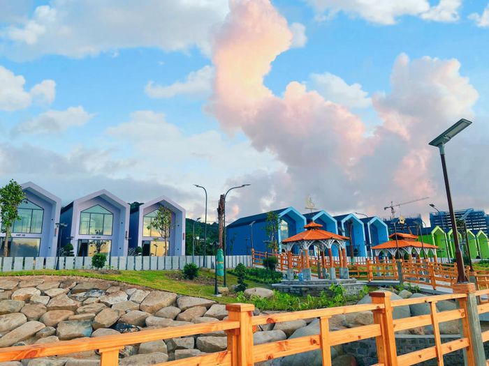 Trải nghiệm không gì sánh bằng khi đến Trân Châu Beach and Resort để thưởng ngoạn một kỳ nghỉ dưỡng đặc biệt