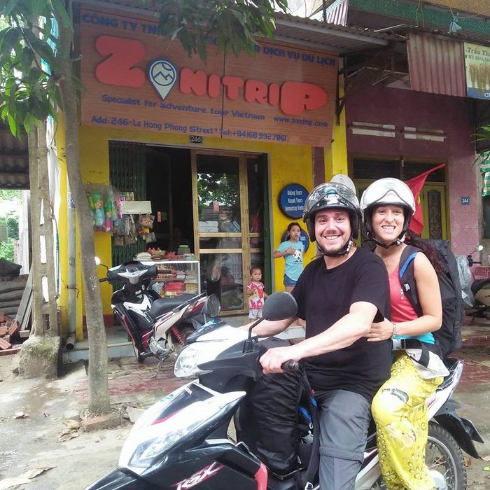 Zonitrip không chỉ là homestay mà còn là điểm thuê xe máy được nhiều du khách trong và ngoài nước tin tưởng. Chất lượng xe là hàng mới, chạy trên đèo. Đến địa chỉ này, bạn sẽ kiểm tra được chất lượng xe và động cơ, đảm bảo vượt qua những cung đèo ở Yên Bái. Chủ cửa hàng được đánh giá cao về thân thiện và uy tín.