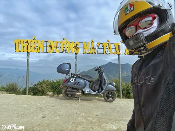Đánh giá hành trình chinh phục lưng khủng long Tà Xùa cùng Vespa GTV 18