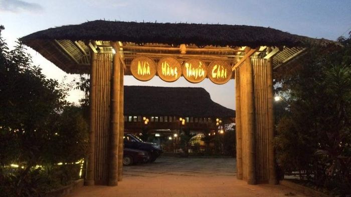 Mách bạn danh sách top 20 nhà hàng tại Yên Bái số 17
