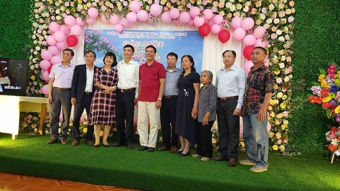 Thưởng thức bữa ăn tại Nhà hàng Đồng Tâm 25