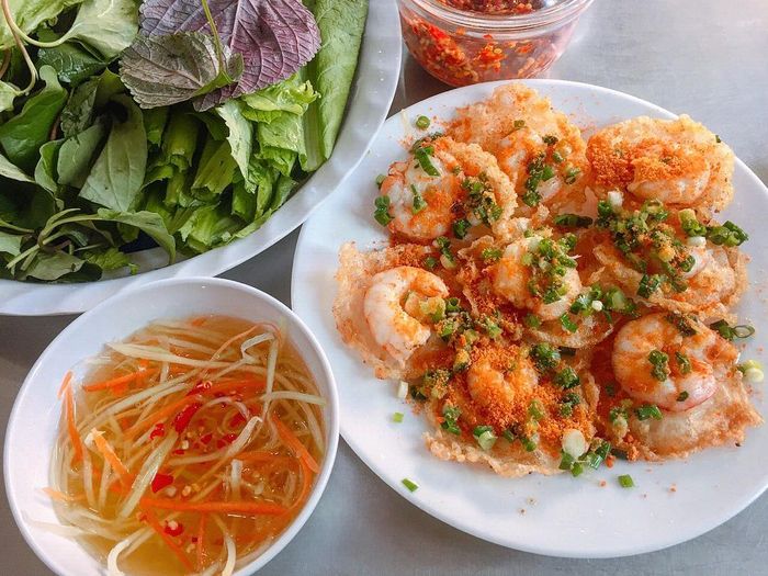 Bánh Khọt Gốc Vú Sữa - Nổi tiếng ở khắp mọi nơi và đặc biệt là không có chi nhánh.