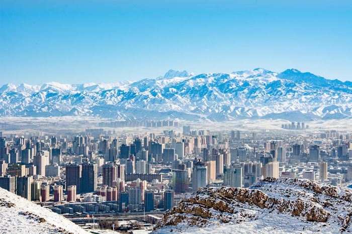 Urumqi, cánh đồng xanh tươi của Tân Cương Trung Quốc 2